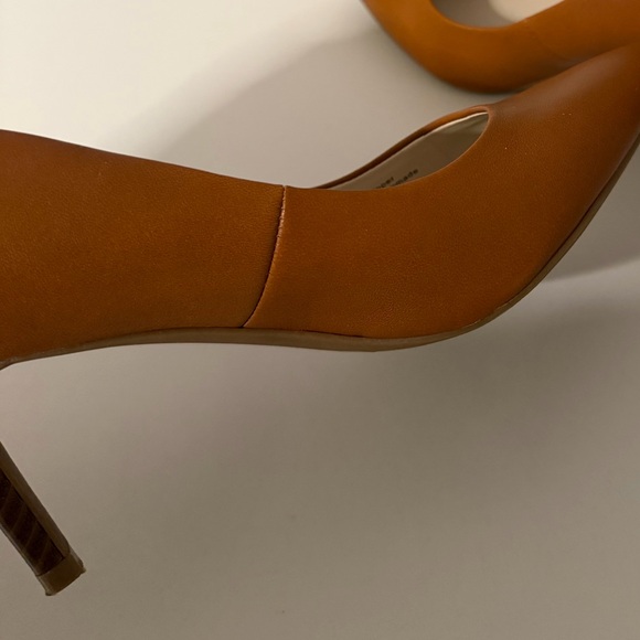 Alfani Size 7.5 Step ‘N Flex Pointed-Toe Pumps - Cognac Tan - Picture 16 of 16